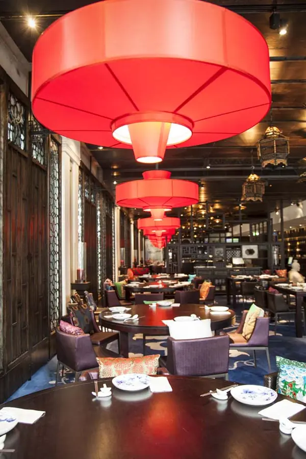 waitan hotel sydney restaurant red pendant lights 03