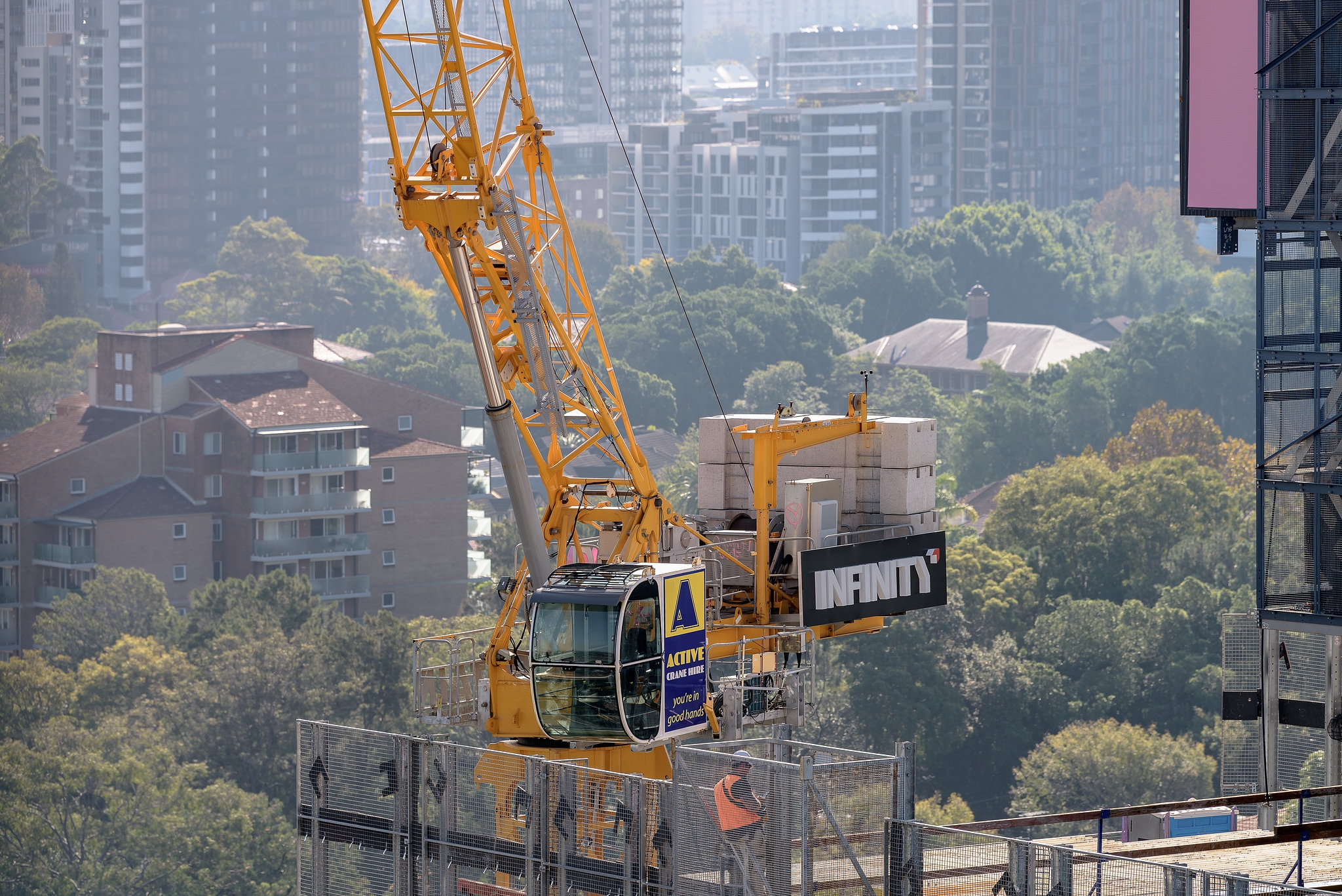 Scape Lachlan Student Accommodation 026 Guthrie Construction update photo showing cranes and material delivery at Scape Kensington site