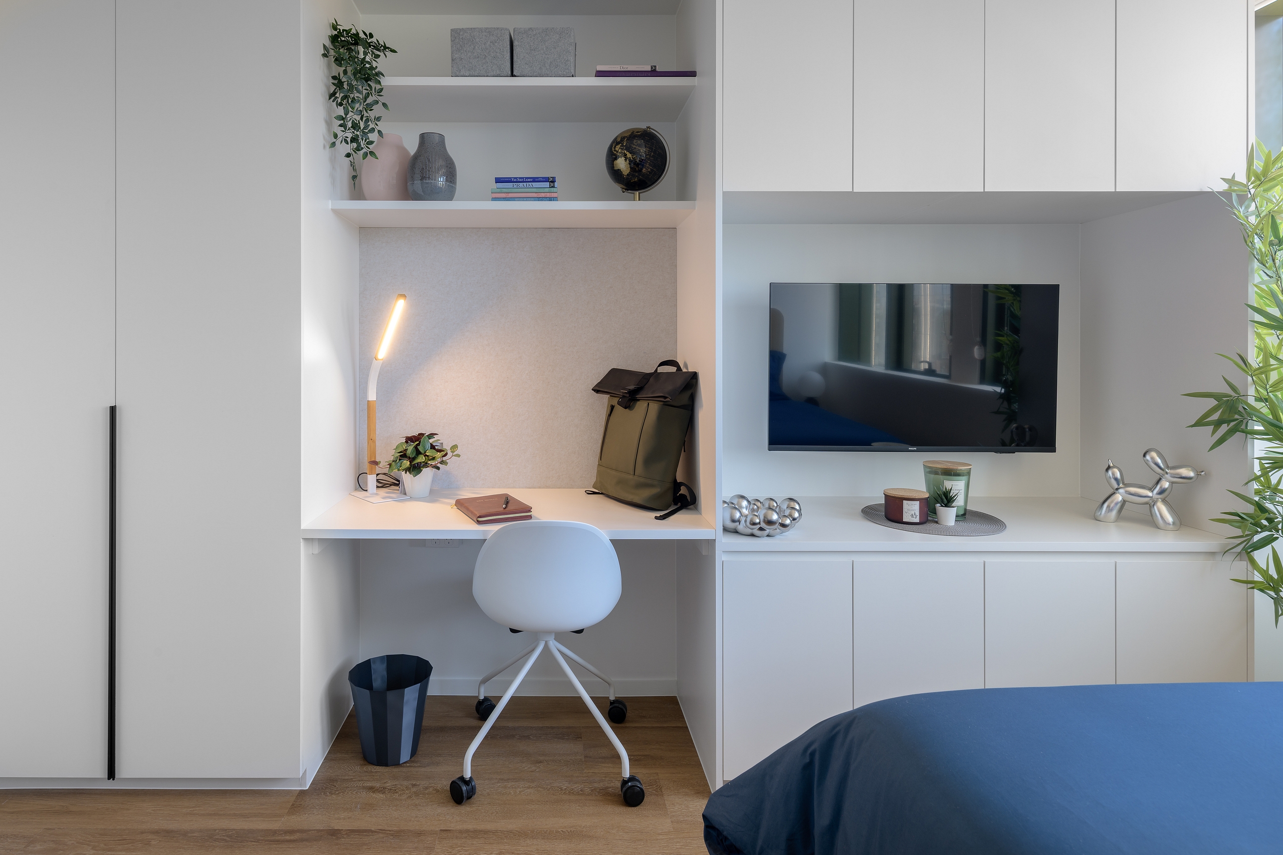 scape lachlan built in study desk kensington Built-in study desk and storage in a Scape Lachlan student room