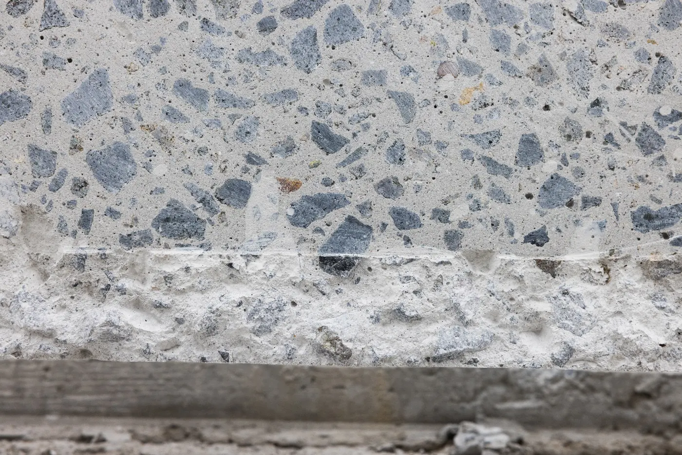 exposed aggregate concrete finish infinity constructions Close-up of an exposed aggregate concrete finish
